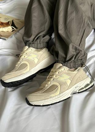 Кроссовки nb 2002r beige2 фото