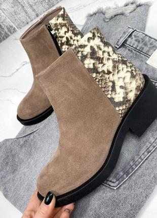 Натуральные кожаные и замшевые демисезонные и зимние ботинки цвета шоколад9 фото