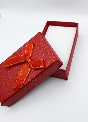 Коробочка для украшений под набор красная с бантом1 фото