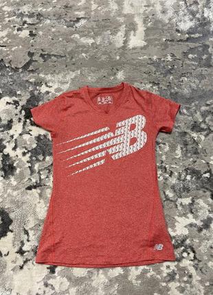 Спортивная женская жіноча футболка для спорта для бігу new balance