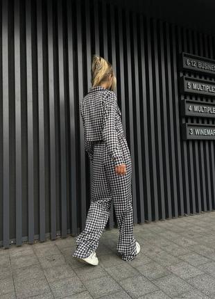 Шелковый брючный костюм в пижамном стиле с узором орнаментом принтом черный белый брюки штаны палаццо блуза рубашка кроп топ пиджак6 фото