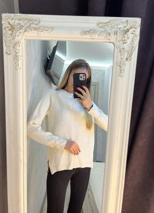 Белый свитер bershka
