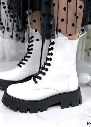 Натуральные кожаные белые демисезонные и зимние ботинки - берцы на черной подошве6 фото