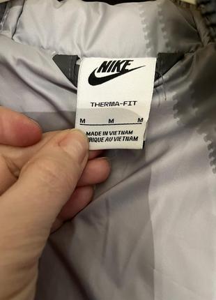 Nike куртка м размер3 фото