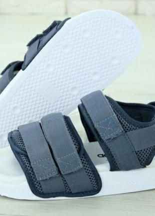 🔥зручні і стильні сандалі adidas adilette sandals grey сандалі босоніжки босоніжки6 фото