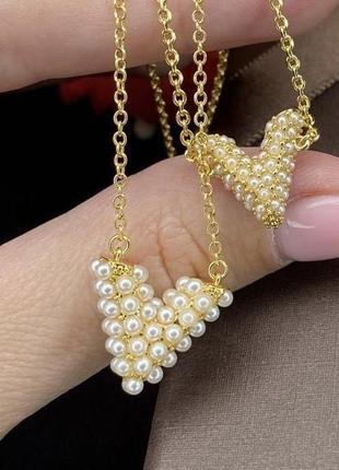 Ланцюжок луї віттон в золоті v з перлами