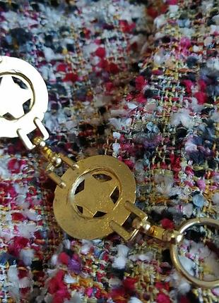 Роскошный золотистый ремень