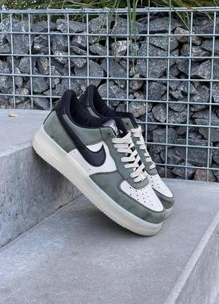 Жіночі кросівки black and pink nike air forces base