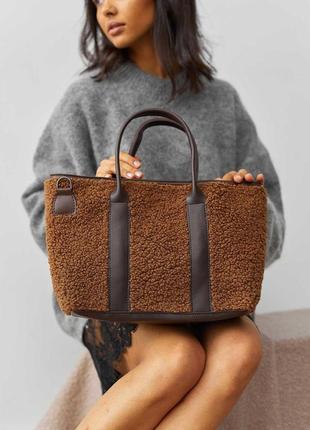 Женская меховая сумка-шопер аманда серая,модная меховая сумка с ручками и плечевым ремнем7 фото