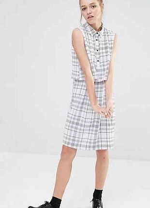 Гарна сукня сорочка.