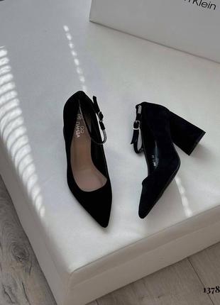 Туфли черные с ремешком9 фото