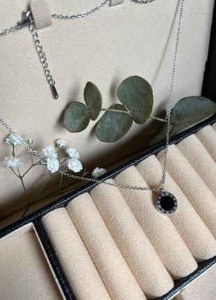 Цепочка с кулоном римские цифры