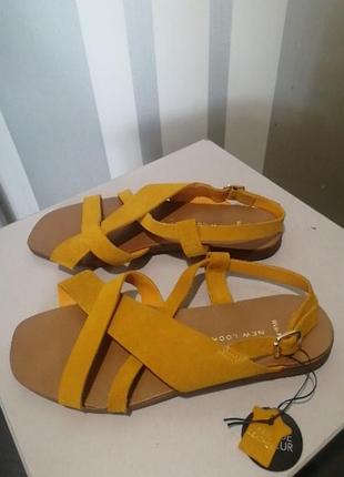 New look босоніжки