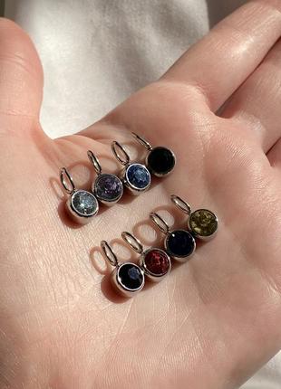 Круглий мінімалістичний сріблястий кулон на тонкому ланцюжку