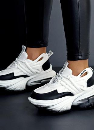 Кросівки жіночі тренд хіт сезону трендові чорно-білі стильні зручні