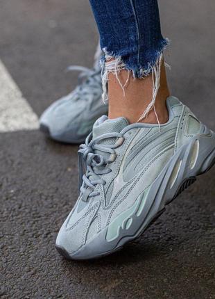 Кроссовки adidas yeezy 700 v2 hospital blue синий цвет (36-40)1 фото