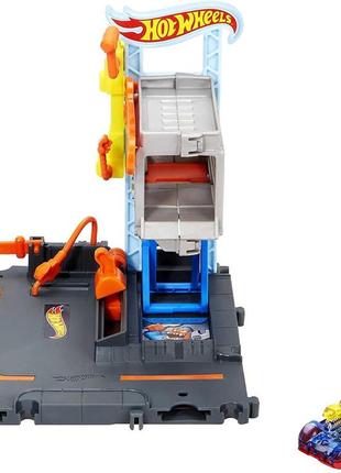 Игровой набор хот вилс ремонтная станция hot wheels city downtown repair station hdr25