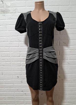 Красивое необычное женское платье