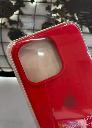Чехол-накладка silicone case с микрофиброй для iphone 14 pro,чехол с микрофиброй для айфон 14 про(красный)2 фото