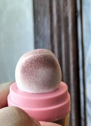 Трендовий хайлайтер розсипчастий