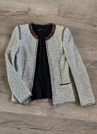Гарний жакет, піджак zara під твід, р. xs