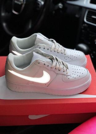 Рефлективные кроссовки nike air force в белом цвете (36-40)6 фото