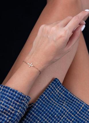 Золотой браслет с крестиком б02949