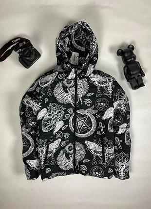 Чоловіча тепла куртка чорного кольору з капюшоном