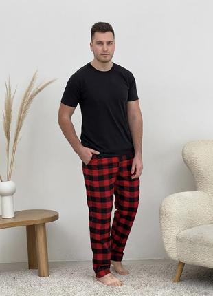 Домашня піжама для чоловіків cosy із фланелі (штани+футболка чорна) червоно/чорні