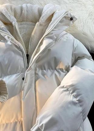Женская стильная куртка пуховик стеганная легкая зимняя теплая с вшитым меховым капюшоном синтепон 2507 фото
