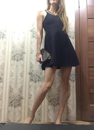 Летнее чёрное платье