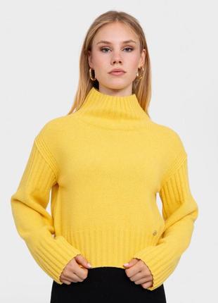 Яркий свитер классная трендовая модель serianno скидка2 фото