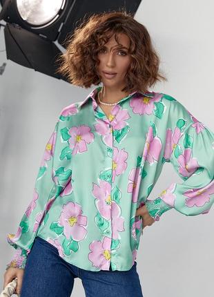 Шовкова блуза на ґудзиках із візерунком у квіти — салатовий колір, s (є розміри)5 фото
