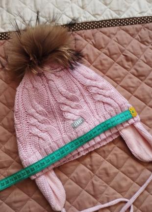 Тепла зимова шапка на флісі lenne 54 для дівчинки у складі шерсть вовна натуральний помпон зав'язки10 фото