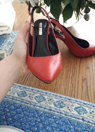 Кожаные  красные туфли босоножки4 фото