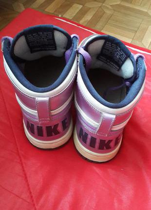 Стильні кросівки nike оригінал3 фото