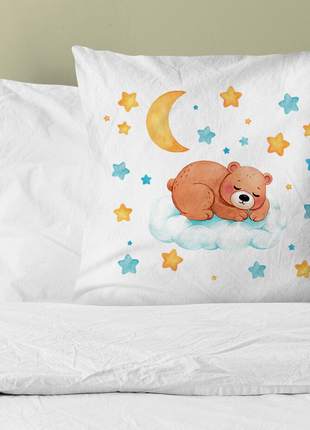 Подушка декоративна з дитячим оригінальним принтом "сплячий ведмедик на хмарці серед зірочок2 фото