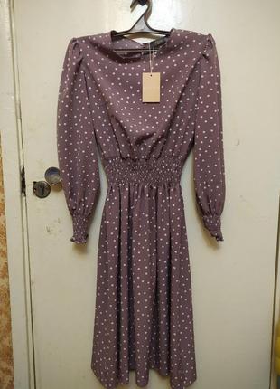 Приталенное платье в горошек 4