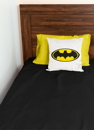 Подушка декоративная с детским оригинальным принтом "логотип бэтмена. летучая мышь. sleep batman"2 фото