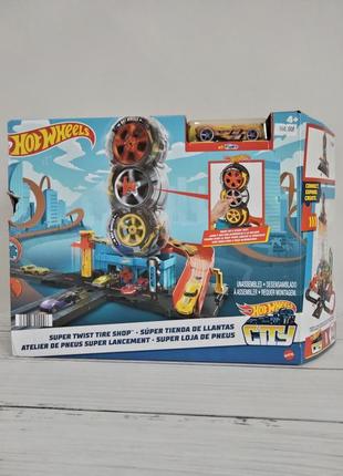 Трек хот вилс трюки на шиномонтаже hot wheels city super twist tire shop playset hdp02