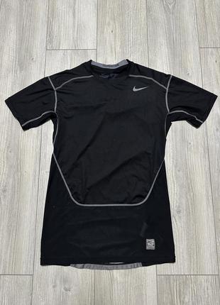 Тренировочная футболка nike pro combat compression1 фото