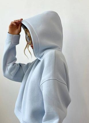 Стильный женский утепленный спортивный костюм на флисе: джоггеры + короткий худи4 фото