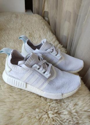 Кроссовки adidas boost nmd