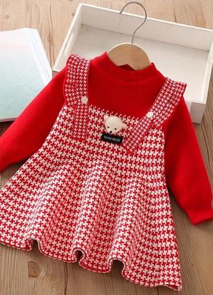 Красивое теплое платье с длинным рукавом