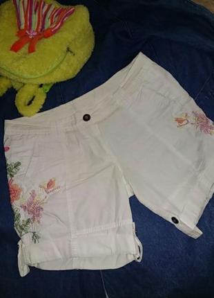 Невероятно красивые летние шорты с вышивкой. швейцария