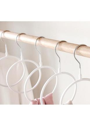 Вешалка-кольцо для шарфов, палантинов и платков. белый