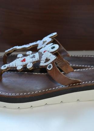 Laidback london 38р босоніжки, в'єтнамки шкіряні. оригінал.