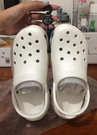 Крокс класік клог платформа білі crocs women's classic platform clog white