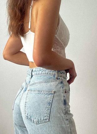 Кроп-топ на шнуровке с косточками на талии🤍