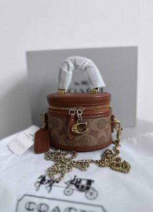 Трендова сумочка coach